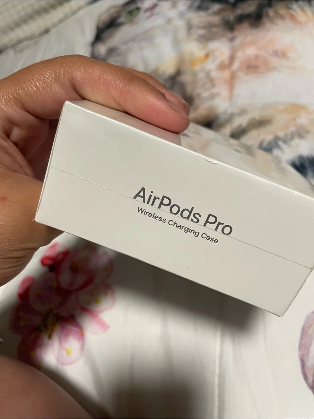 Apple AirPods Pro with Wireless Charging Case - White